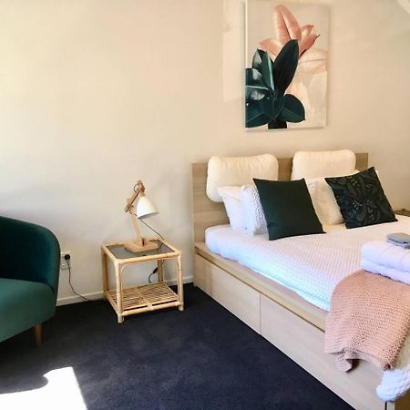 Number 1 - Chic Inner City Rooms Christchurch Exterior foto